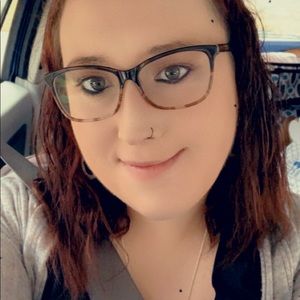 Meet your Posher, Whitney